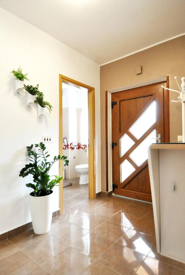 Apartman Lory Pula Exterior foto
