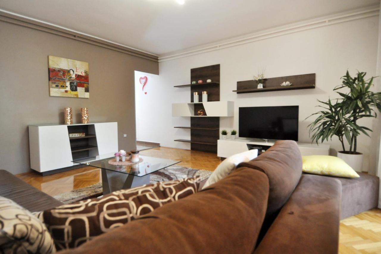 Apartman Lory Pula Exterior foto