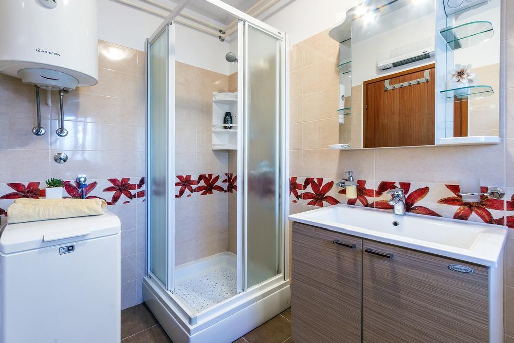 Apartman Lory Pula Exterior foto